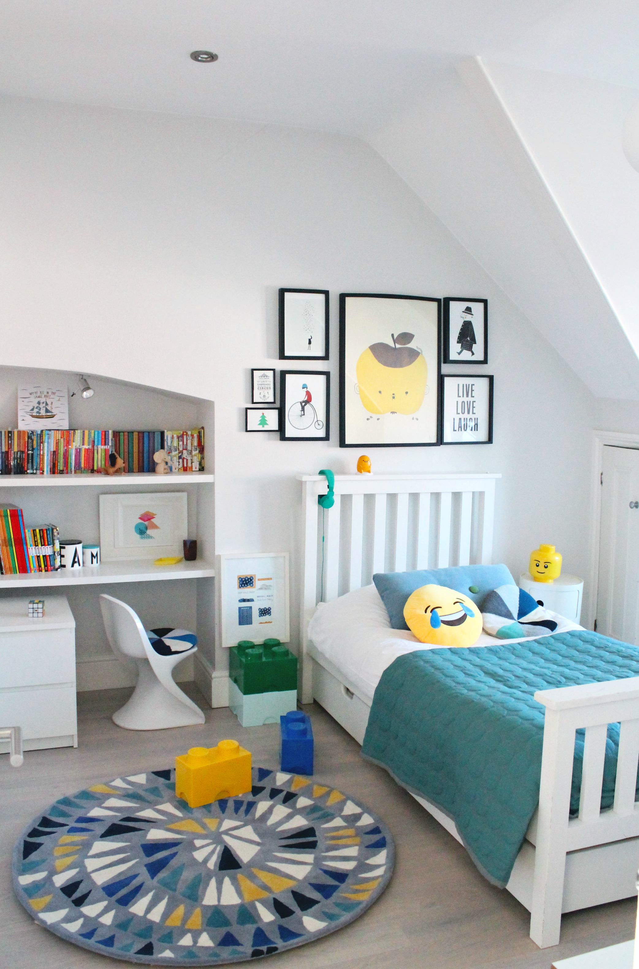 Simple Cute Little Boy Bedroom Ideas for Large Space