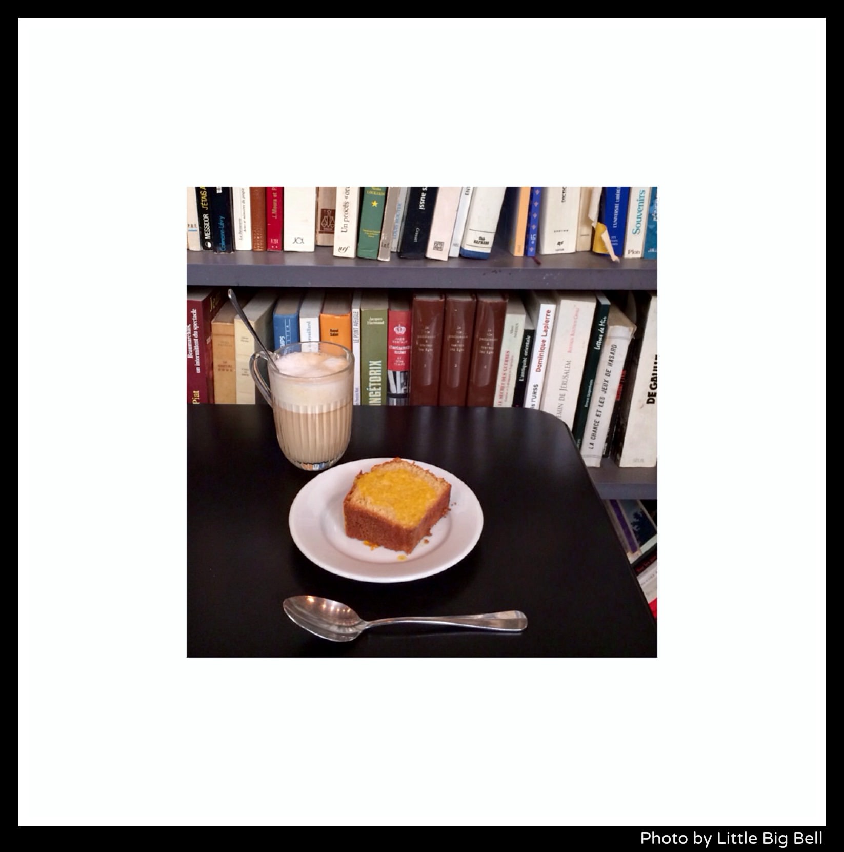 Merci-Paris-cafe-cake-photo-by-Little-Big-Bell.jpg