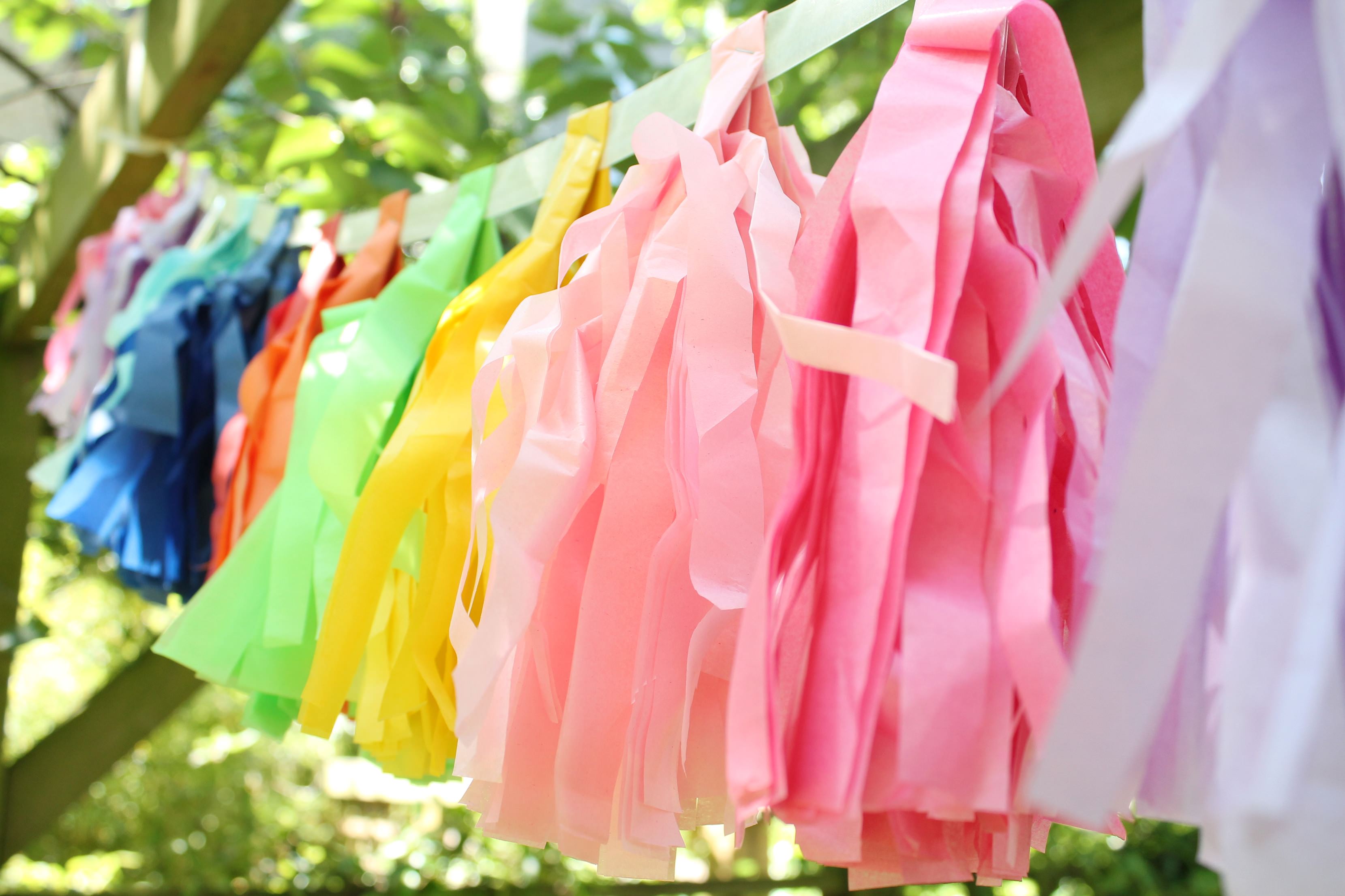 Colourful-garlands-Rainbow-party-Little-Big-Bell