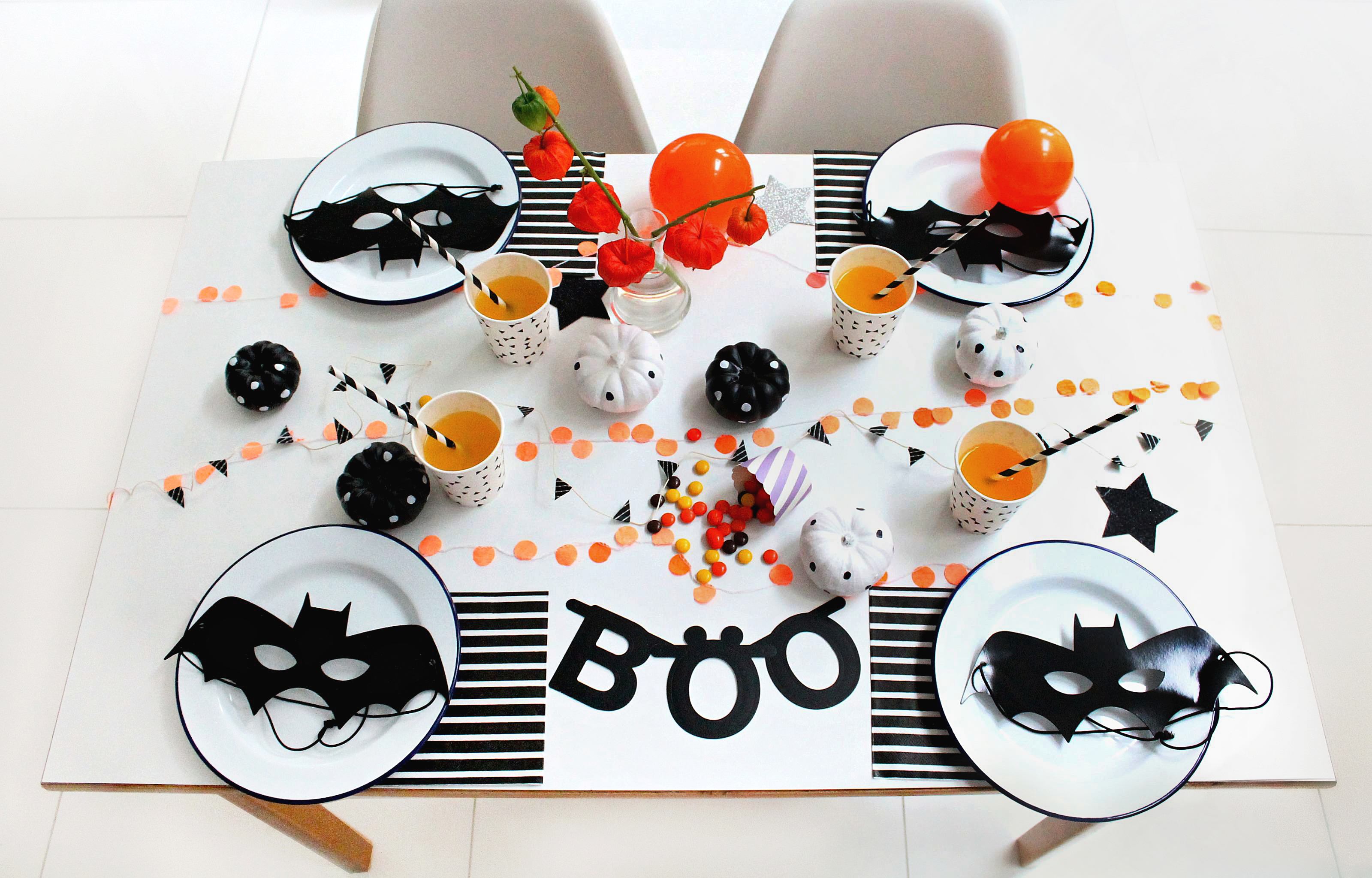 Halloween-table-by-Little-Big-Bell-styled-and-photographed-by-Geraldine_little-Big-Bell