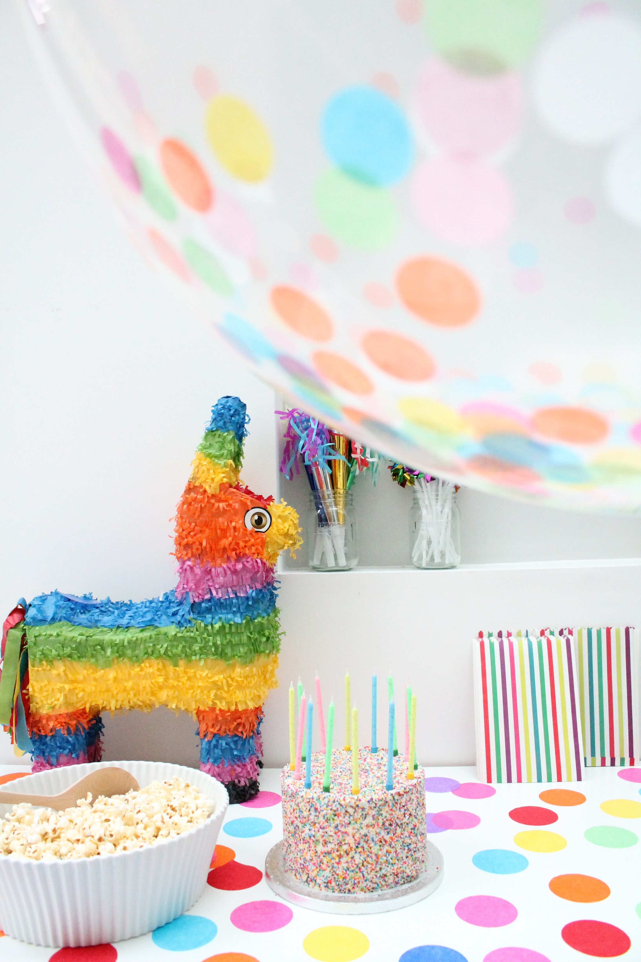 Pinata-party-Little-Big-Bell