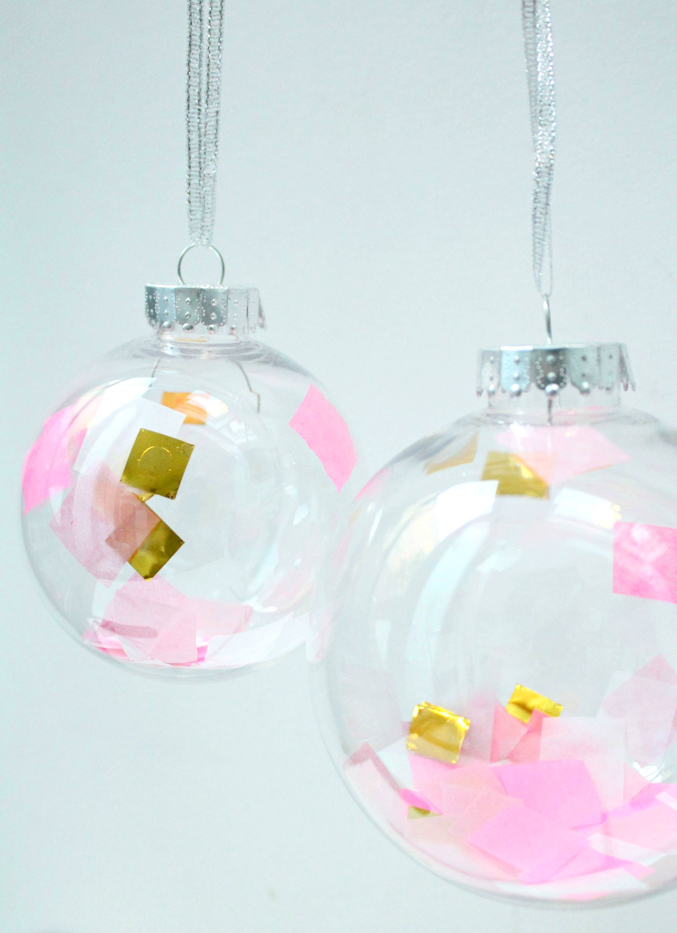 Clear-bauble-DIY-2-styled-and-photo-by-Little-Big-Bell