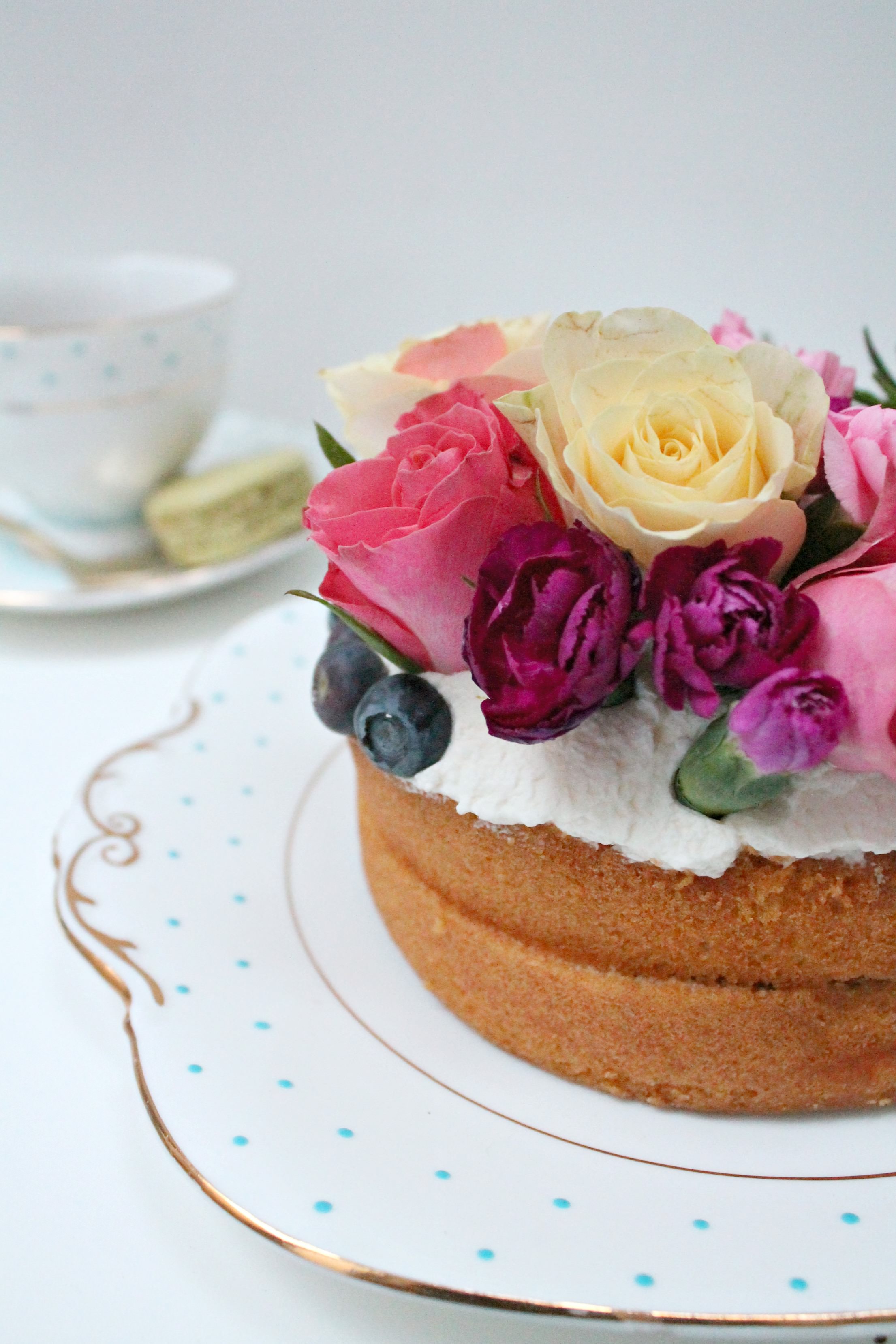 Floral-naked-cake-styling-and-photo-by-Little-Big-Bell