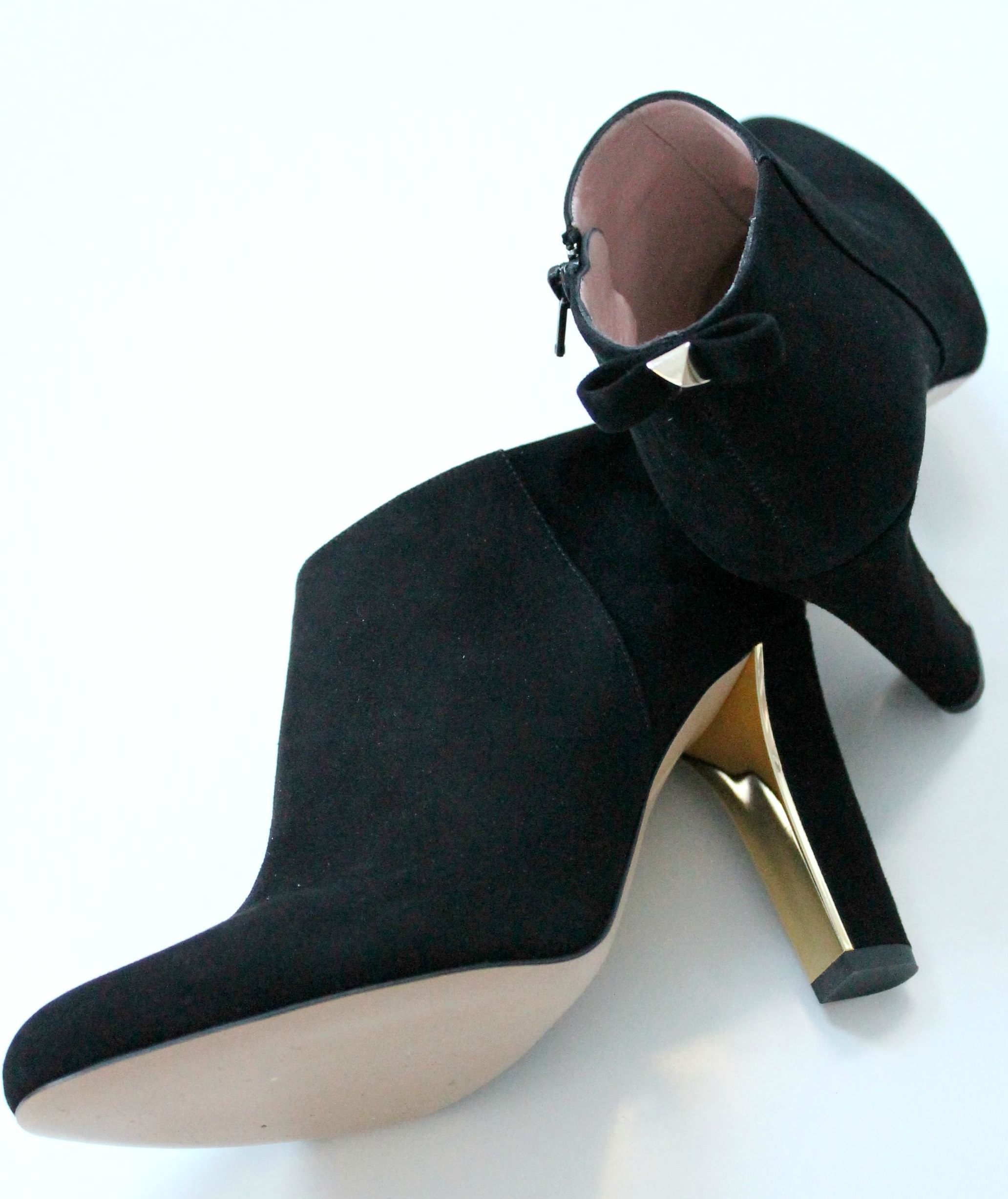Kate-Spade-Netta-black-suede-shoes-1-photo-by-Little-Big-Bell