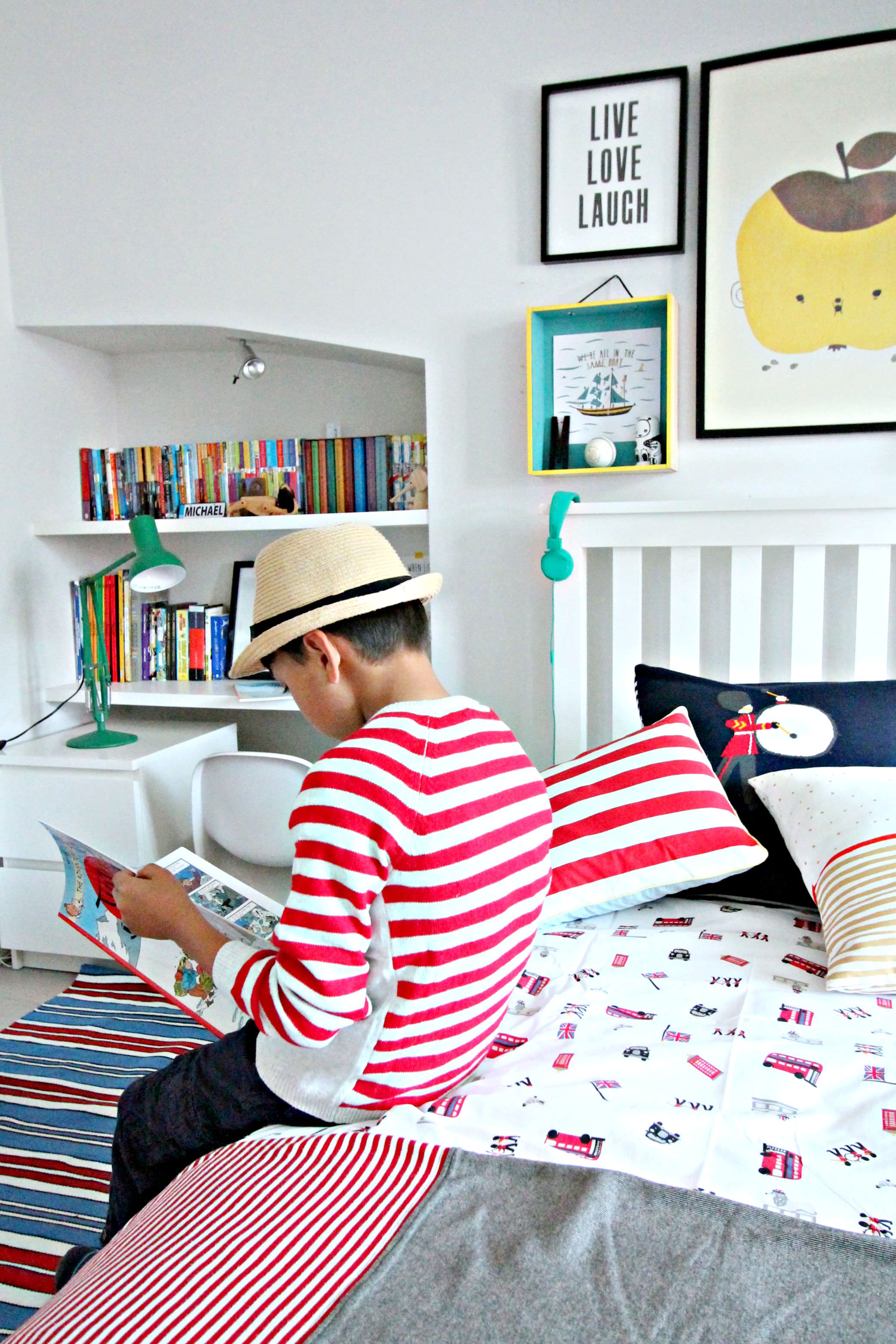 Little-White-company-stripes-photo-by-Little-Big-Bell