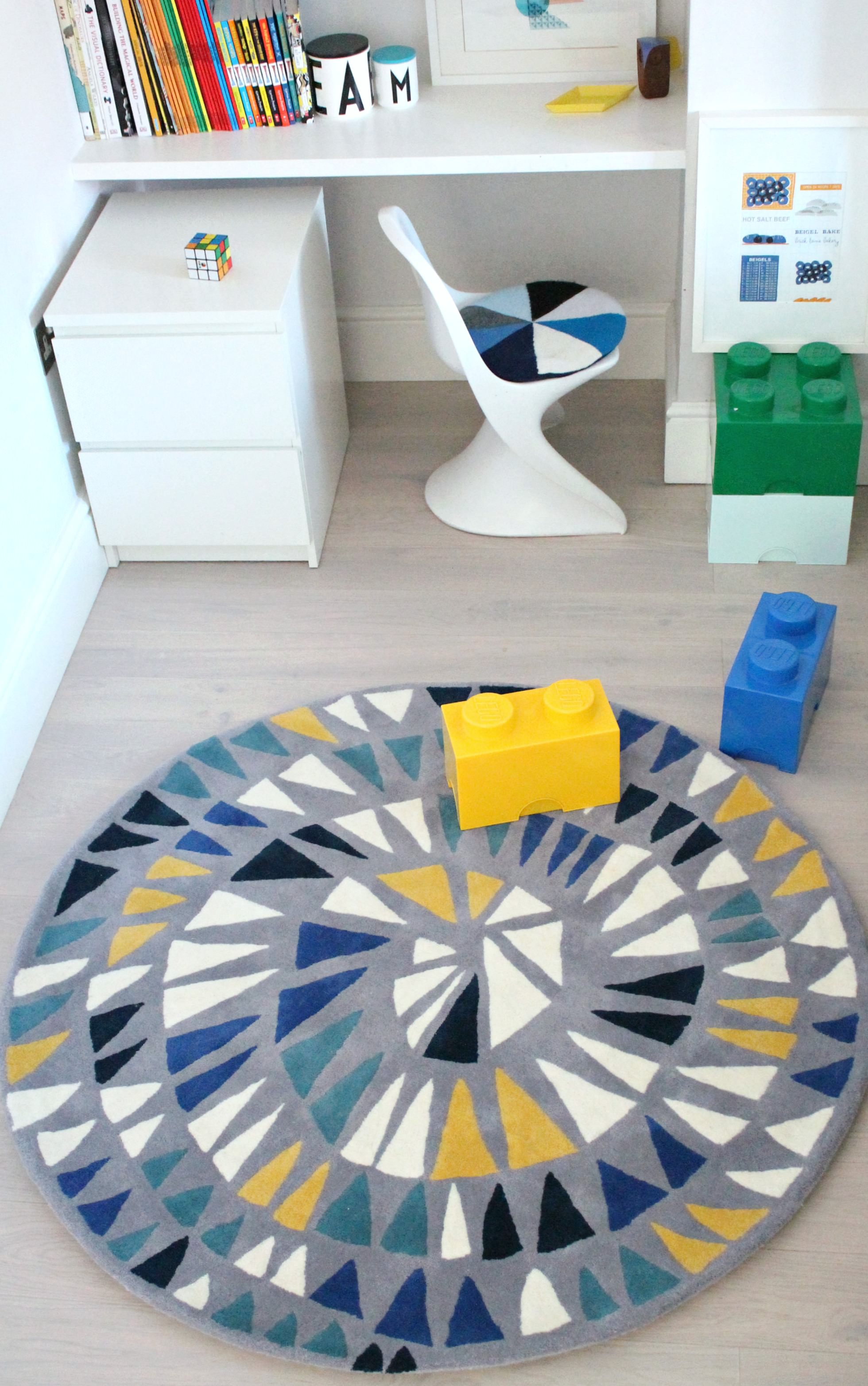 Little-P-Round-and-Round-rug-styled-and-photo-by-Geraldine-Tan-Little-Big-Bell