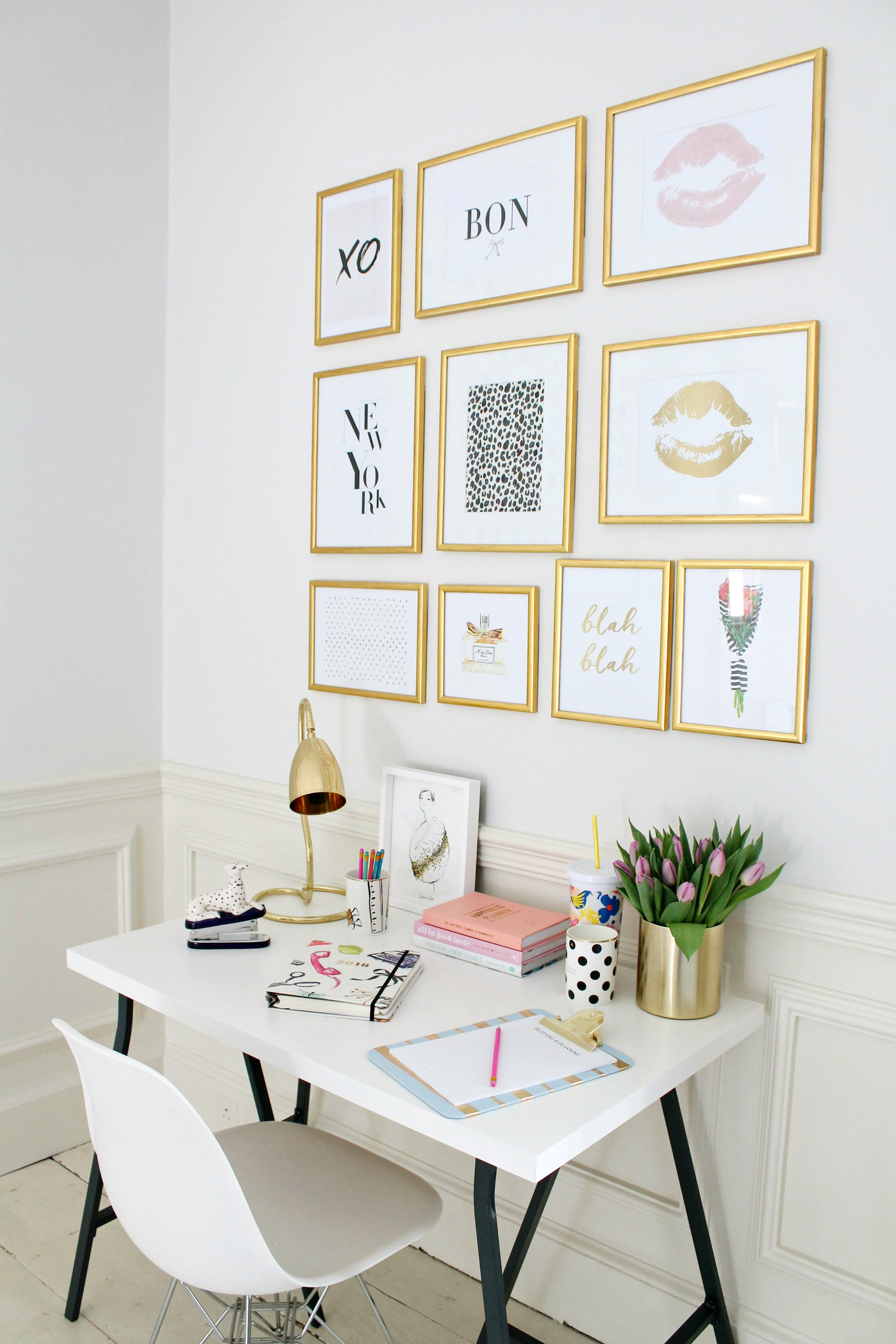 How to create a gallery wall without hammer and nails. - Little Big Bell