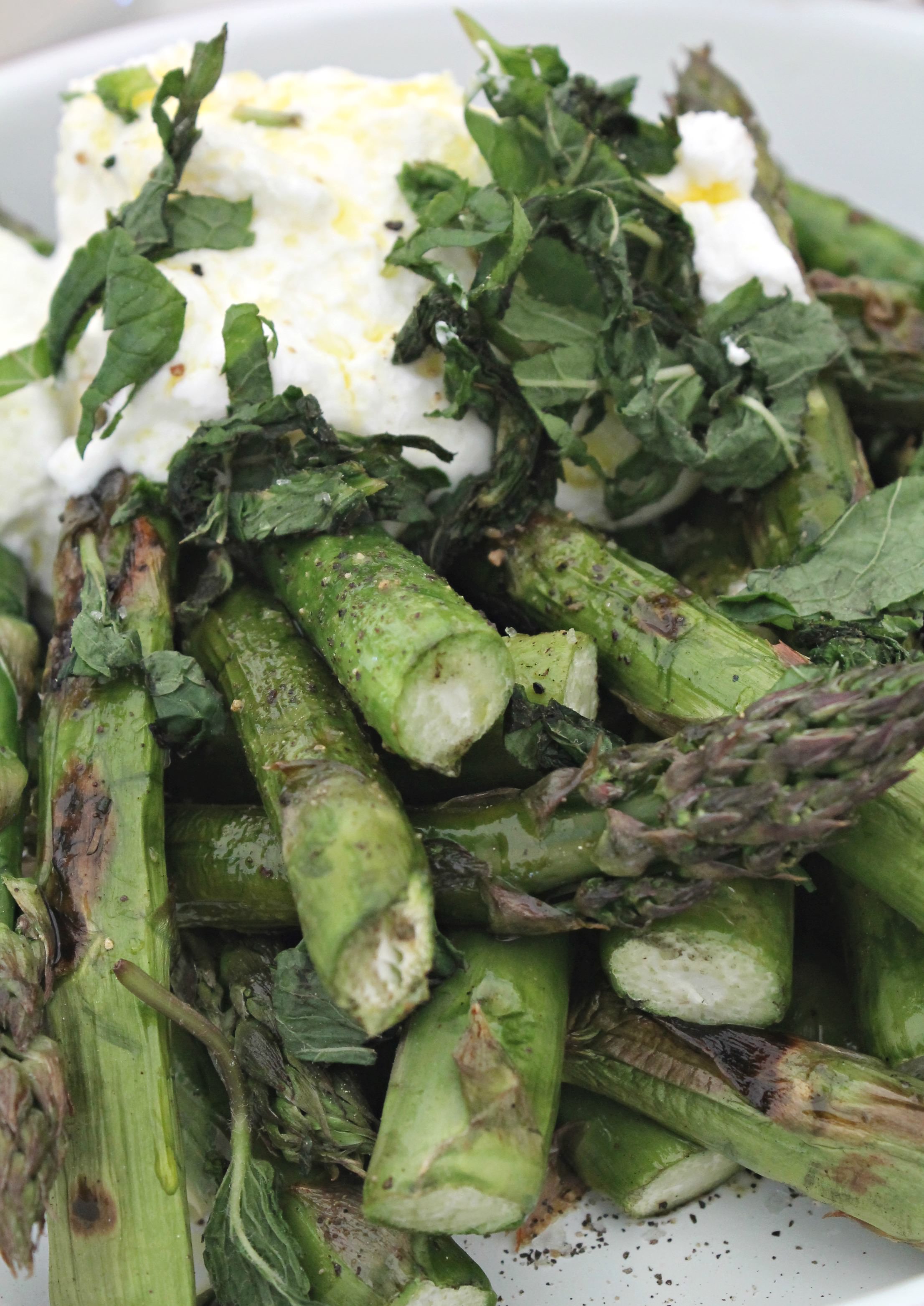 Grilled-asparagus-by-Tim-Maddams-photo-by-Little-Big-Bell-blog