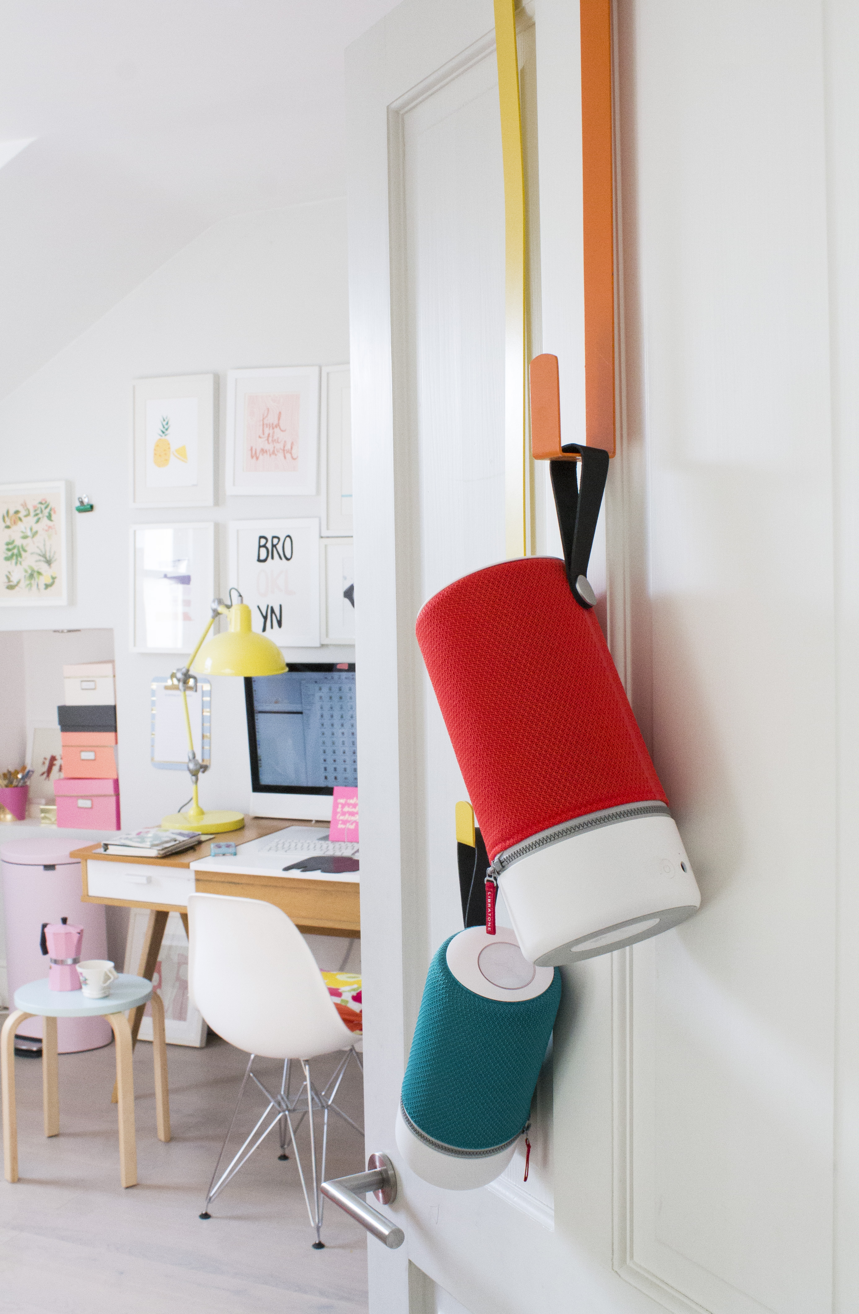 Poratble-bluetooth-speaker-that -can-be-hung-up-Libratone-photo-by-Little-Big-Bell