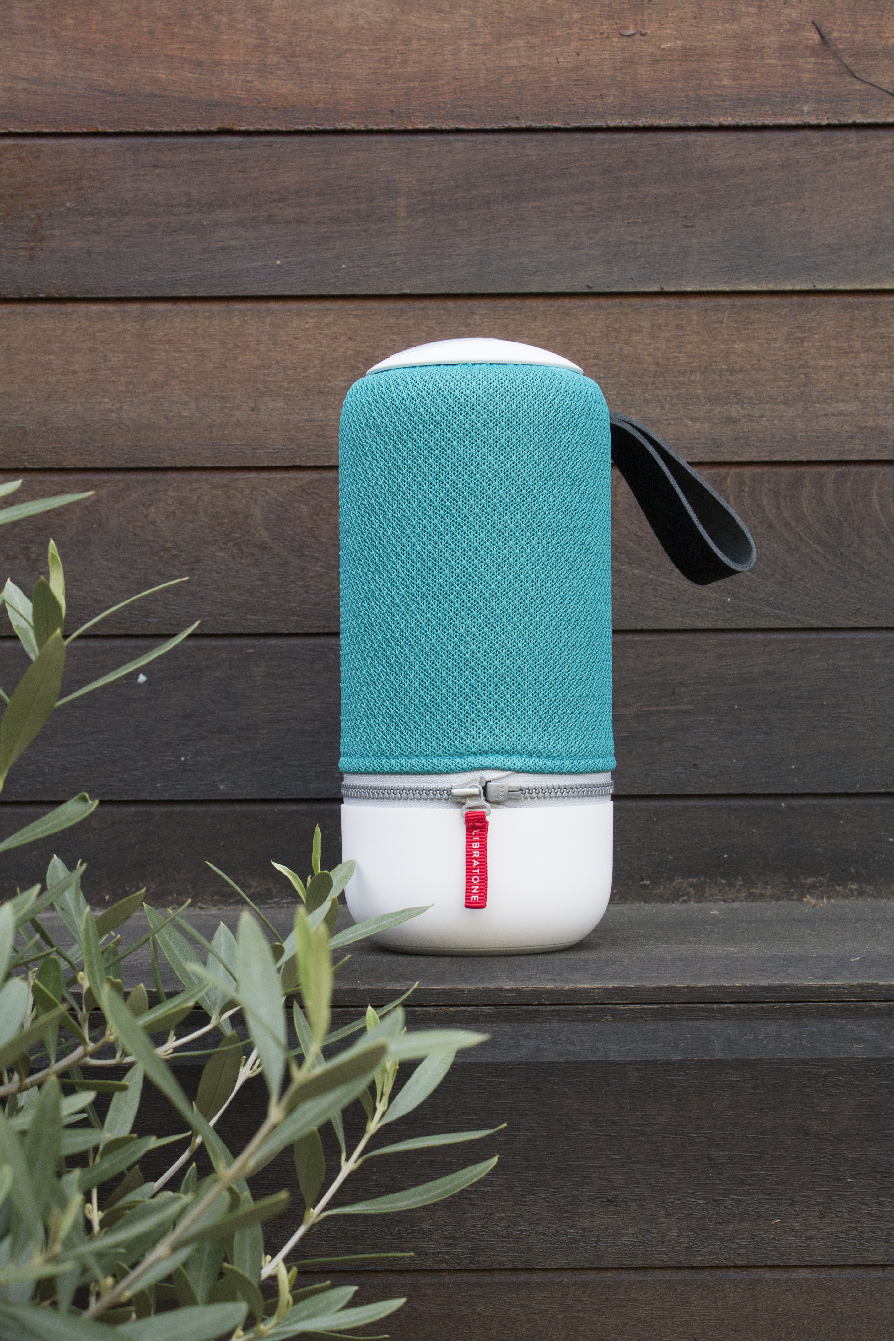 Portable-music-outdoors-bluetooth-Libratone-photo-by-Little-Big-Bell