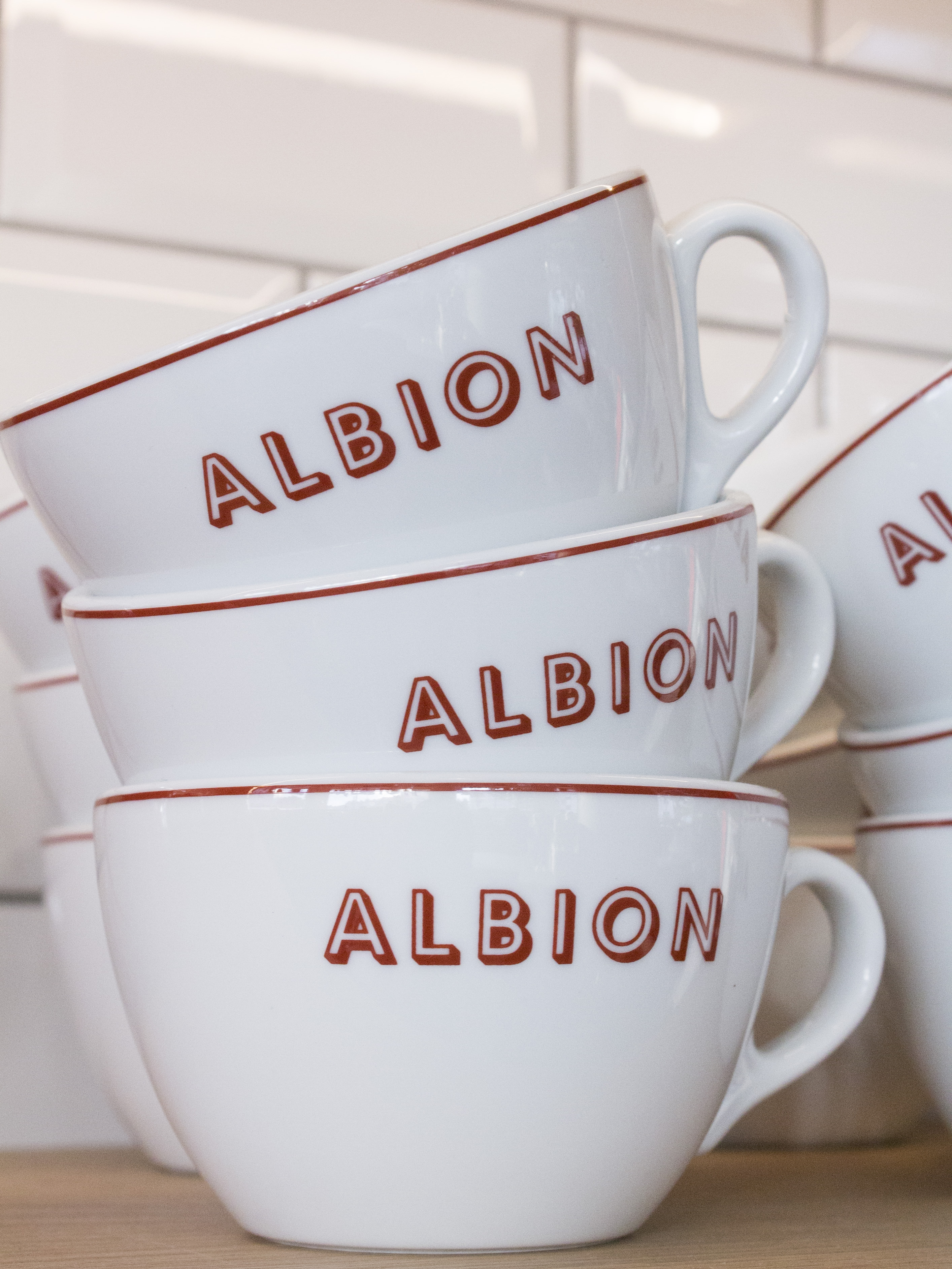 Albion-London-coffee-cups-photo-by-Little-Big-Bell