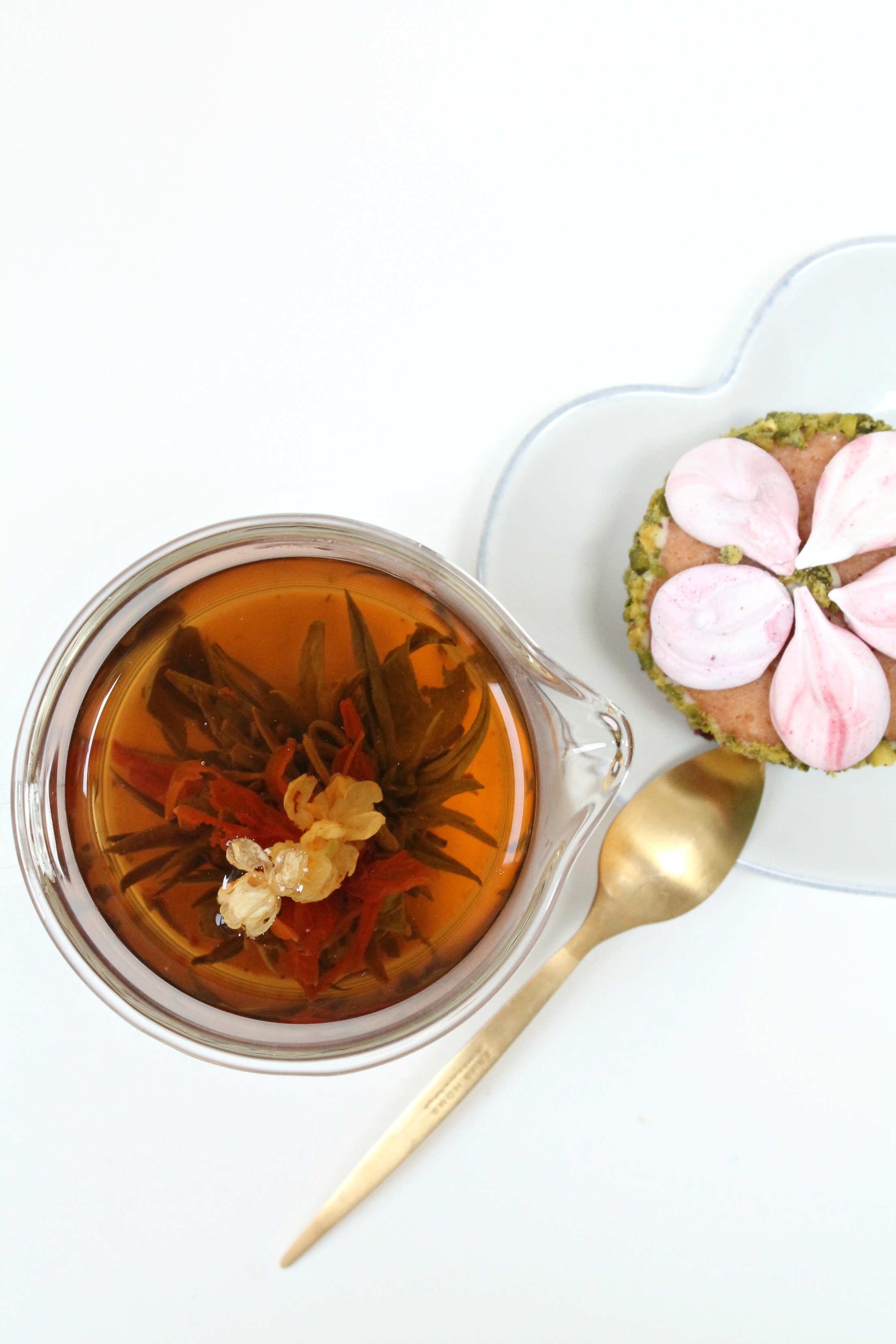 Jing-flower-tea-photo-by-Little-Big-Bell