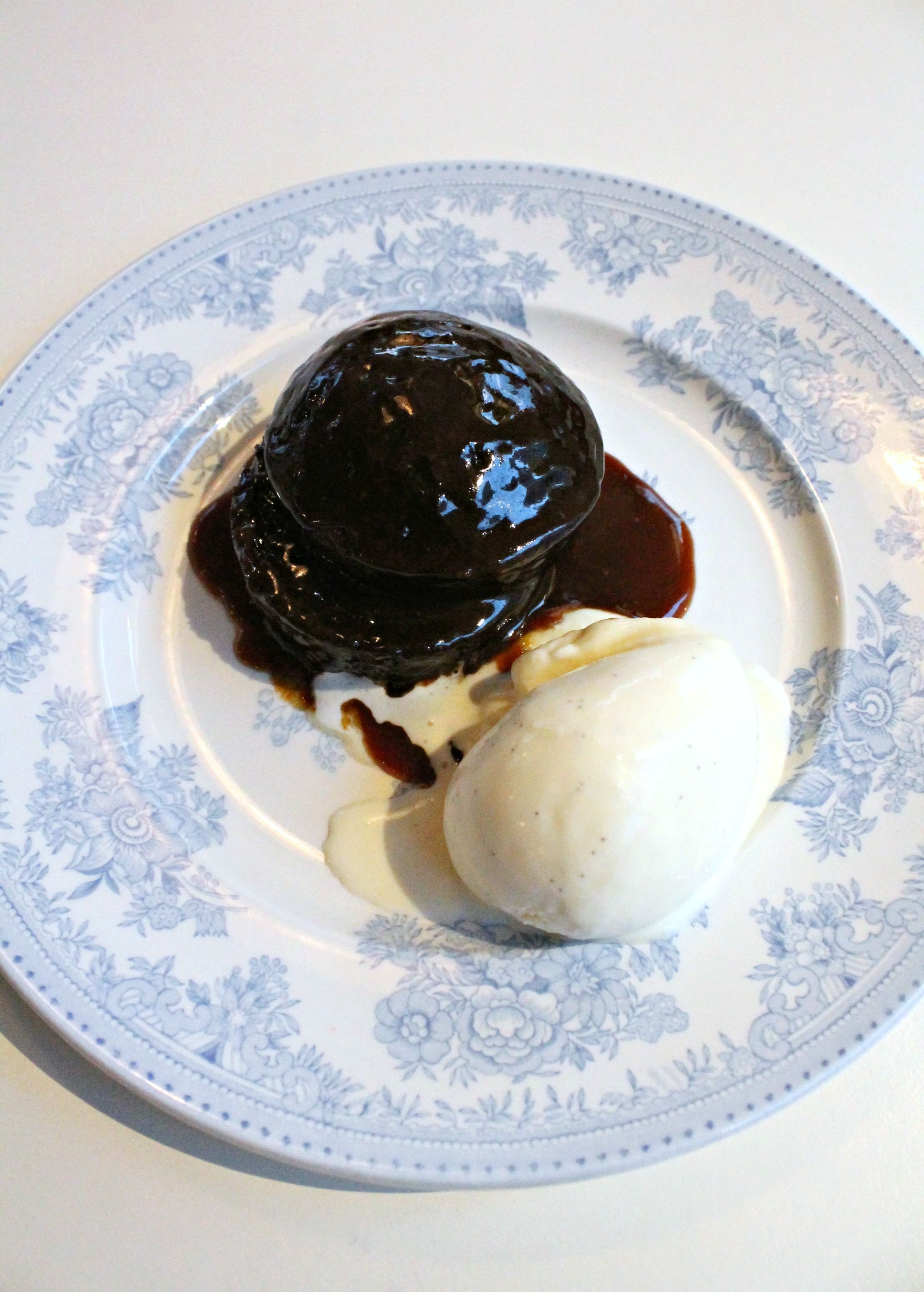 Sticky-toffee-pudding-photo-by-Little-Big-Bell