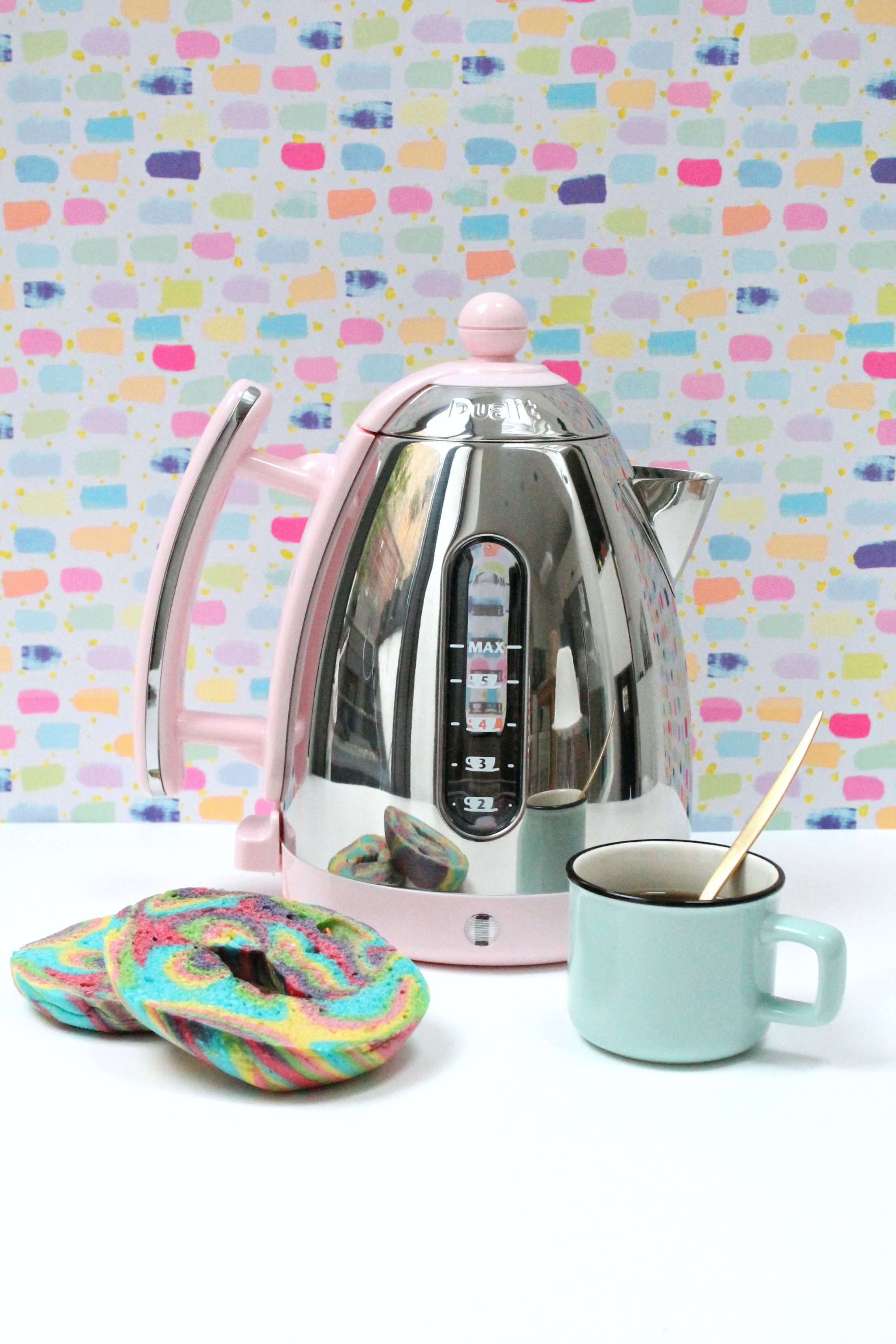 Dualit kettle-pink-photo-by-Little-Big-Bell