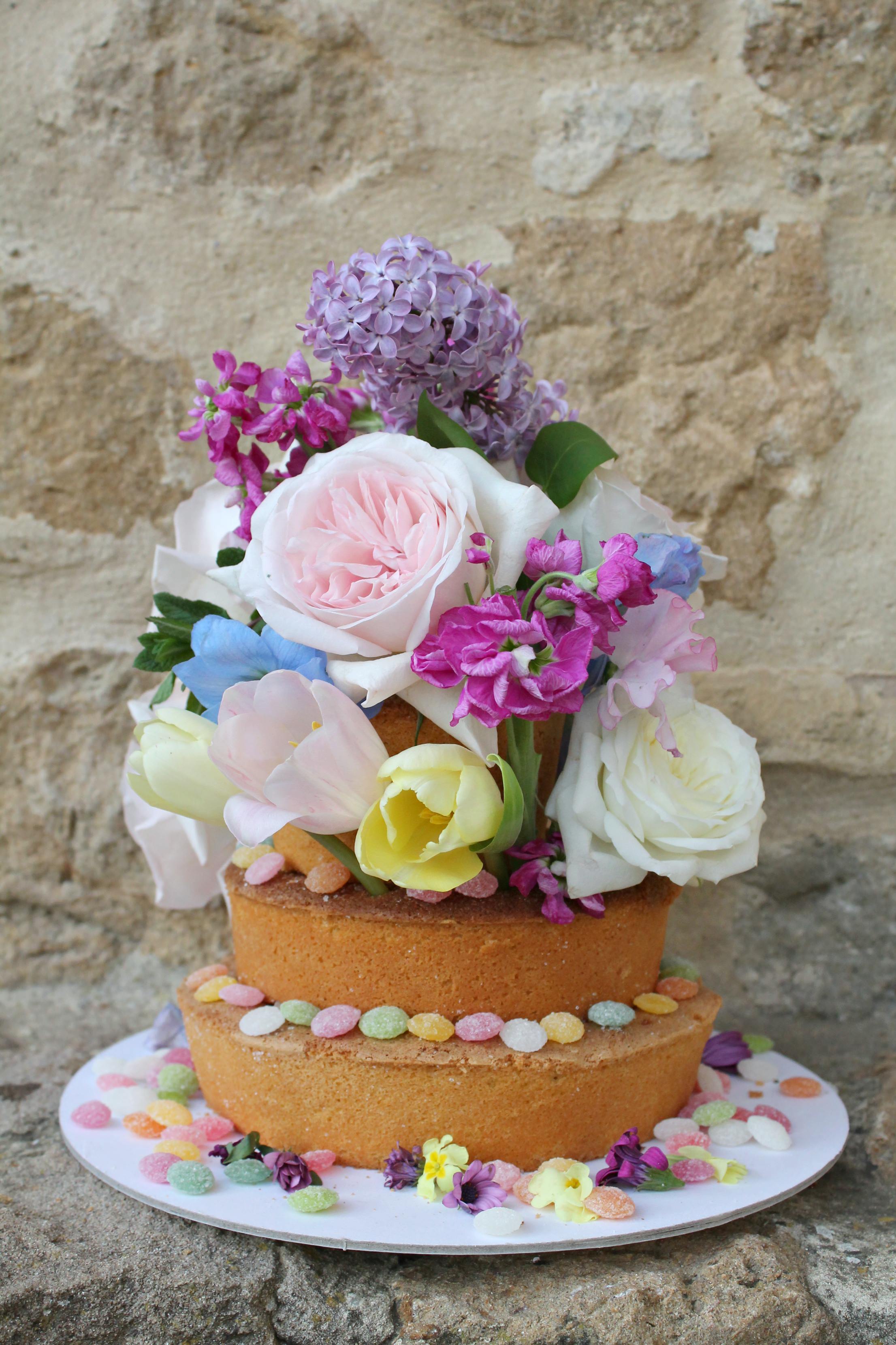 Floral-cake-by-Geraldine-Tan-Little-Big-Bell