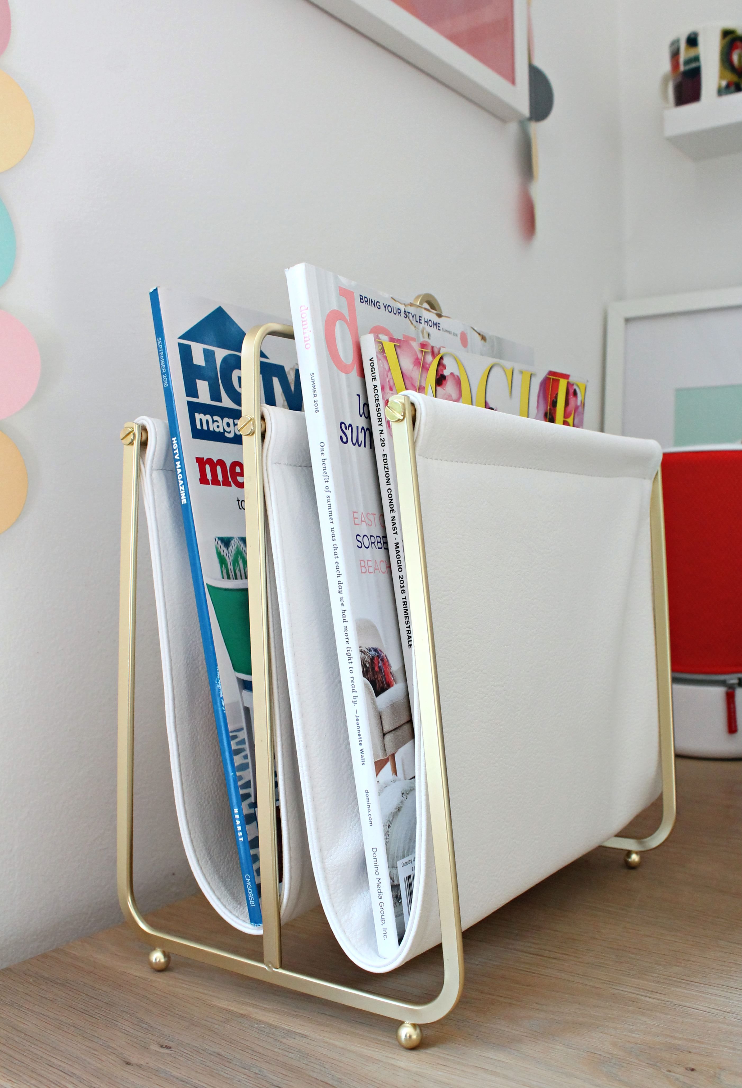 Target-Sugar-Paper-desk-rack-photo-by-Little-Big-Bell