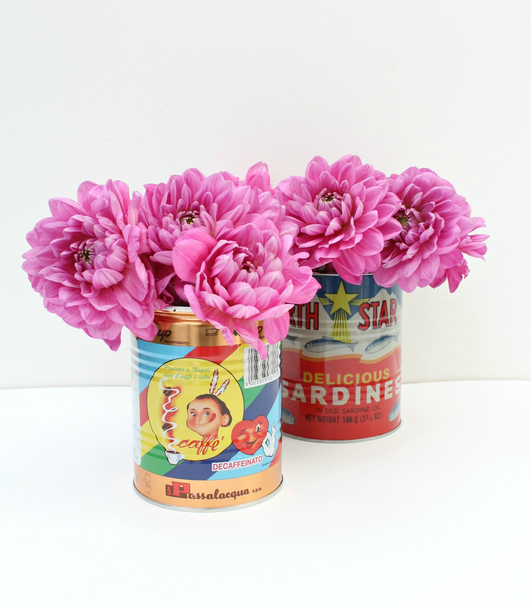 recycling-colourful-tins-1-as-vases-by-geraldine-tan-little-big-bell