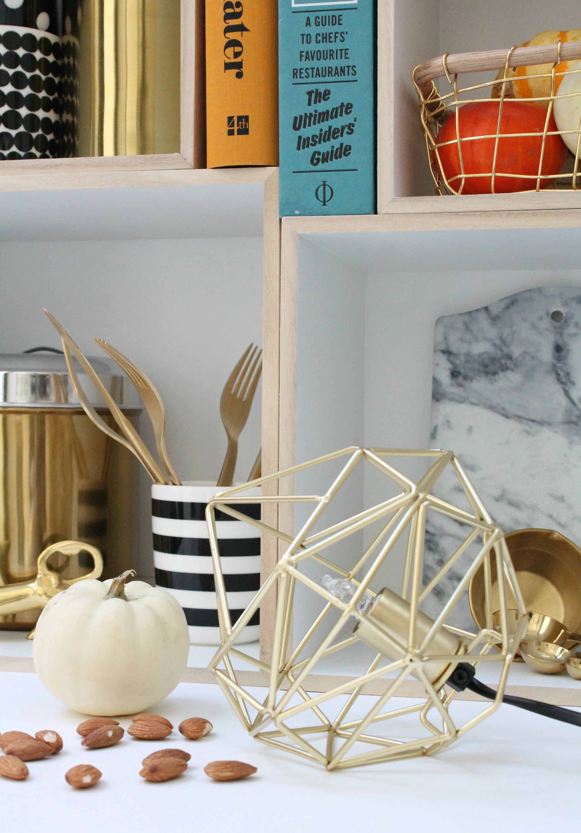 brass-light-frame-from-north-clas-ohlson-photo-by-little-big-bell