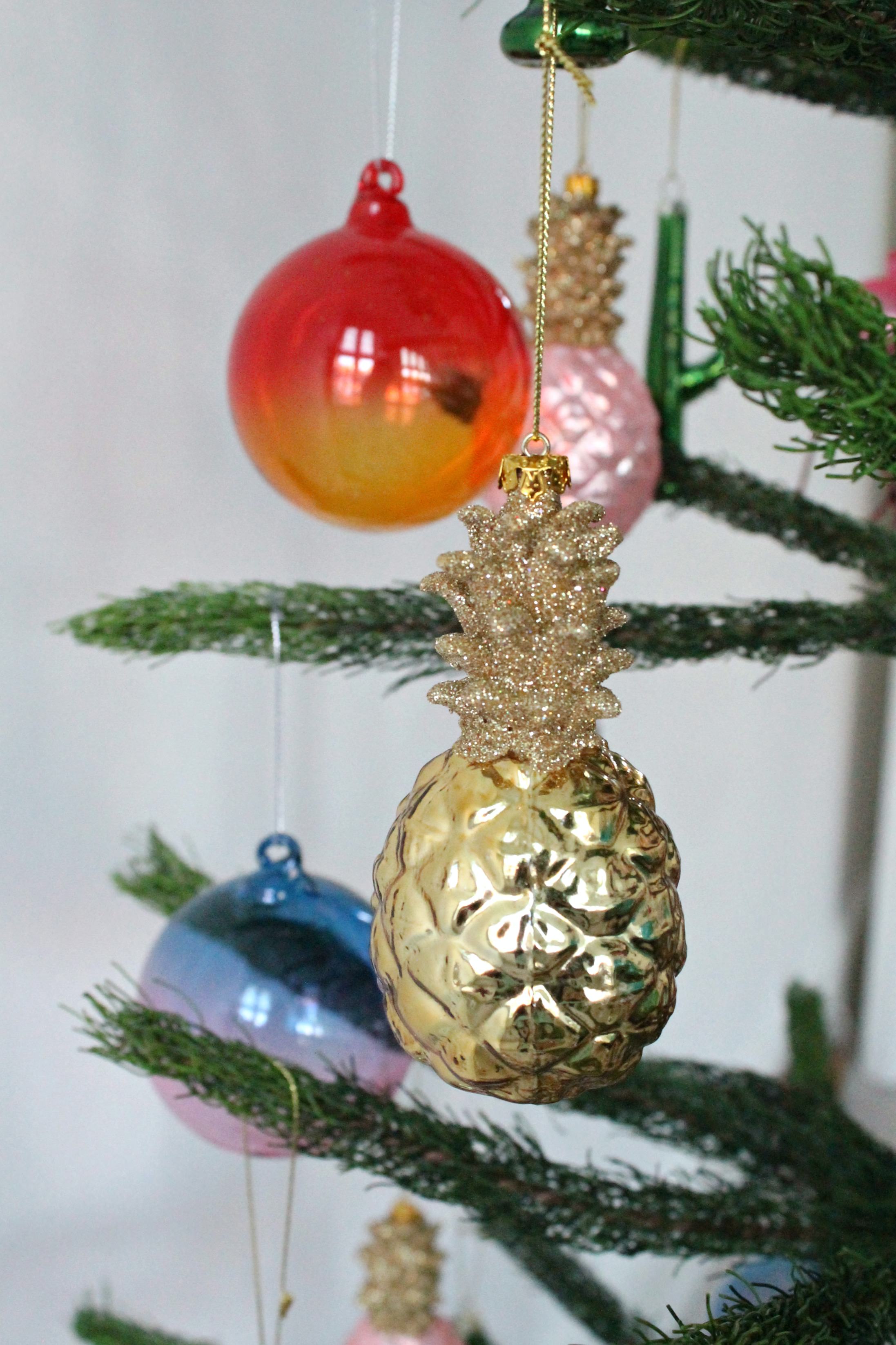 gold-pineapple-bauble-little-big-bell
