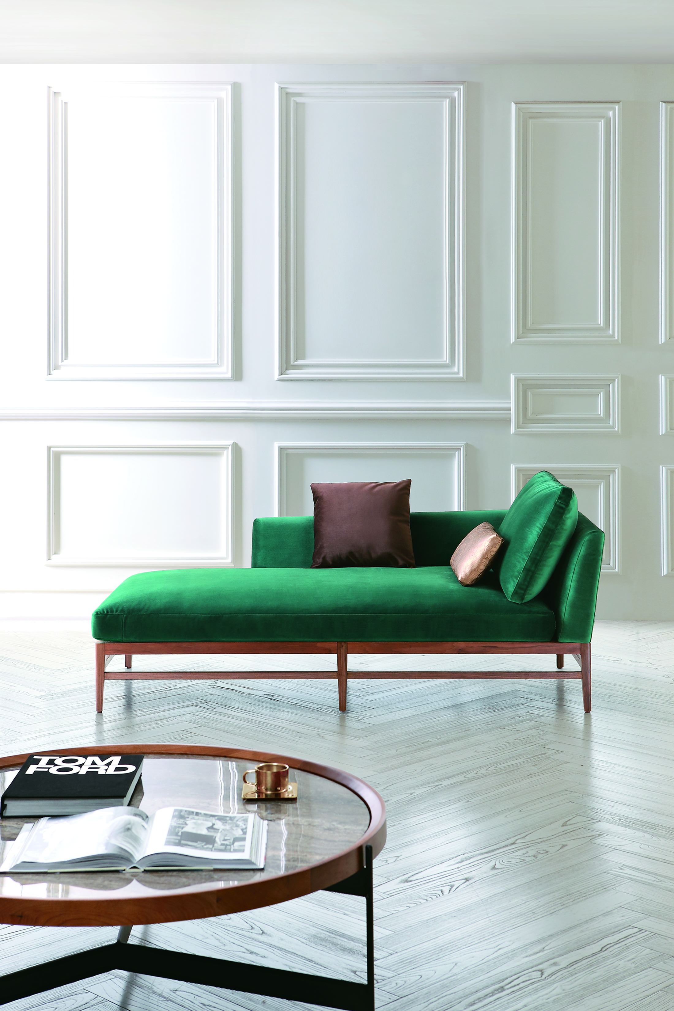 angelina-chaise-green-velvet-at-dehelvi-living-featured-on-little-big-bell