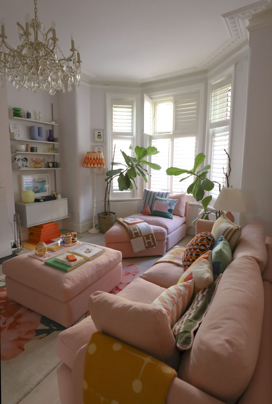 The Ren sofa, a pink modular sofa